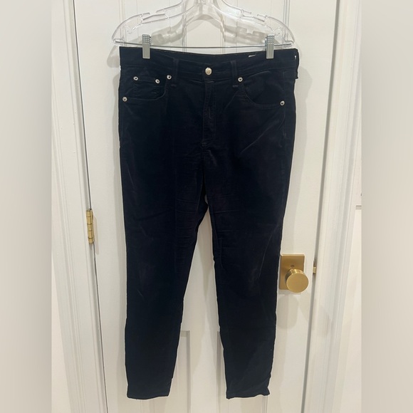 Rag & Bone Black Velvet 10 inch
Capri Skinny Pants Women’s Size 31 - Picture 3 of 12